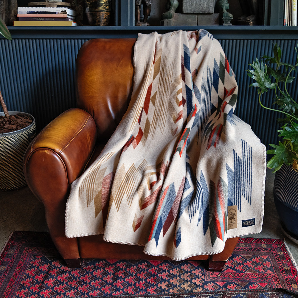 Yellowstone x Pendleton Exclusive Wool Blanket